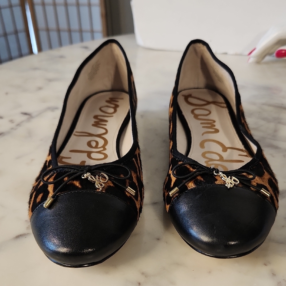 Sam Edelman Leopard-Print Flats with Black Cap Toe Sz 8.5 - Picture 5 of 6